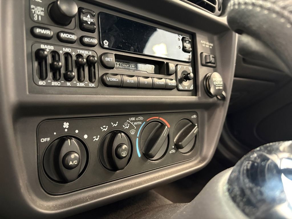 Used 2000 Plymouth Prowler image 18