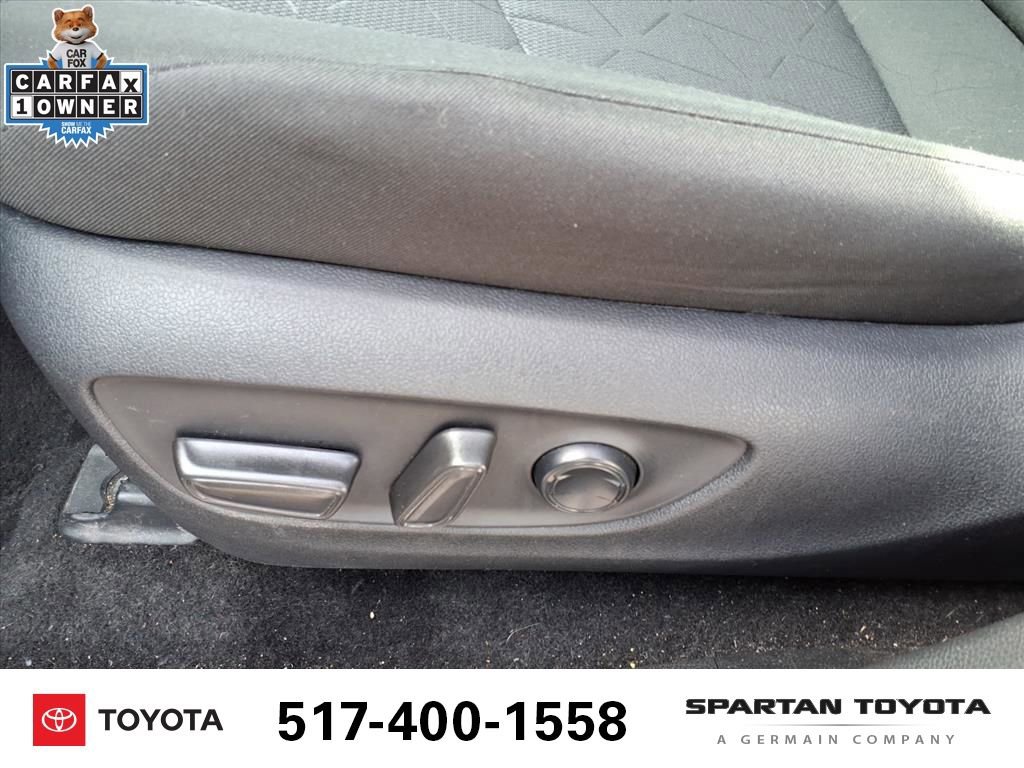 Used 2025 Toyota RAV4 XLE image 14