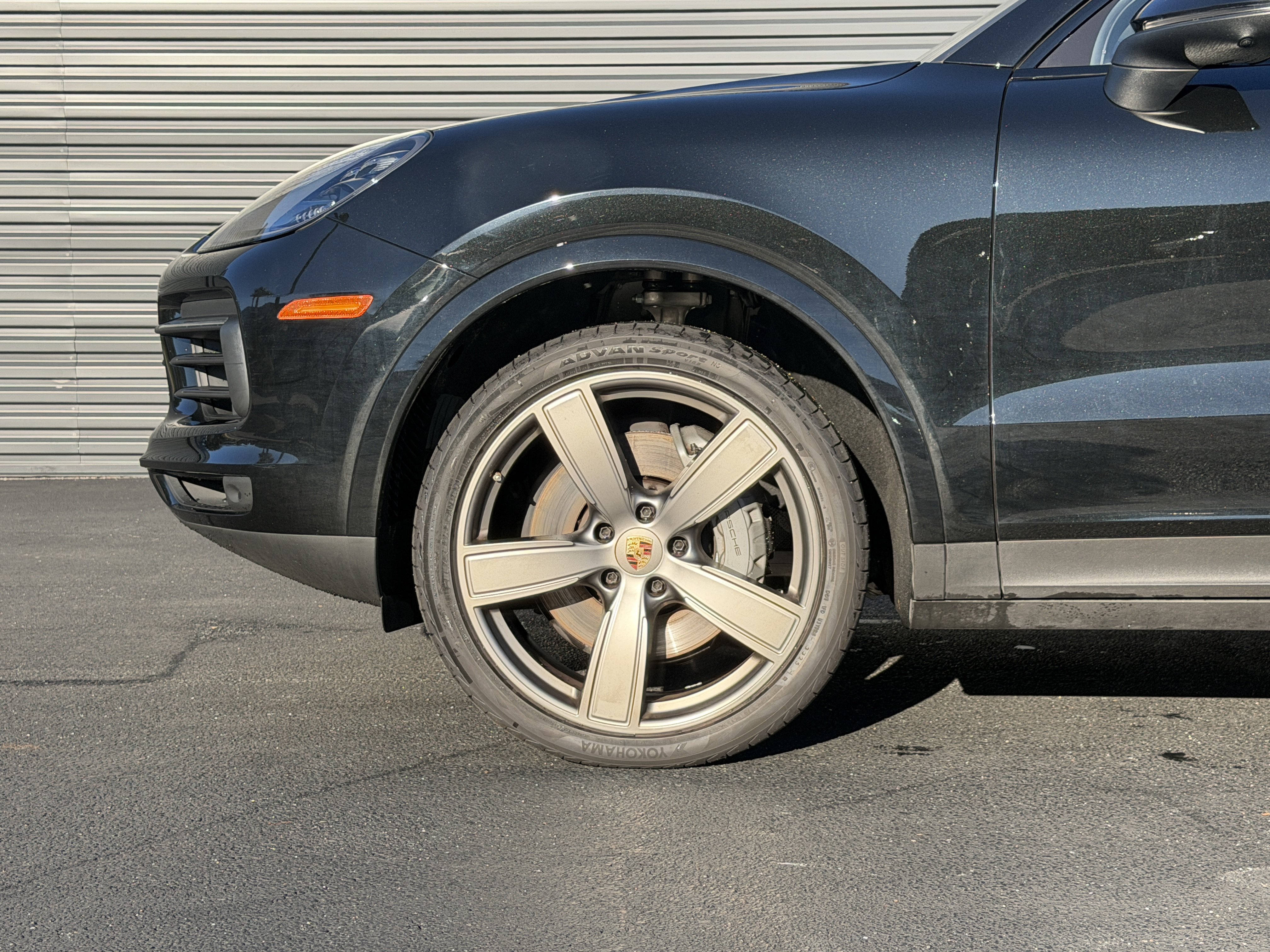 Used 2023 Porsche Cayenne S Platinum AWD/4WD image 7