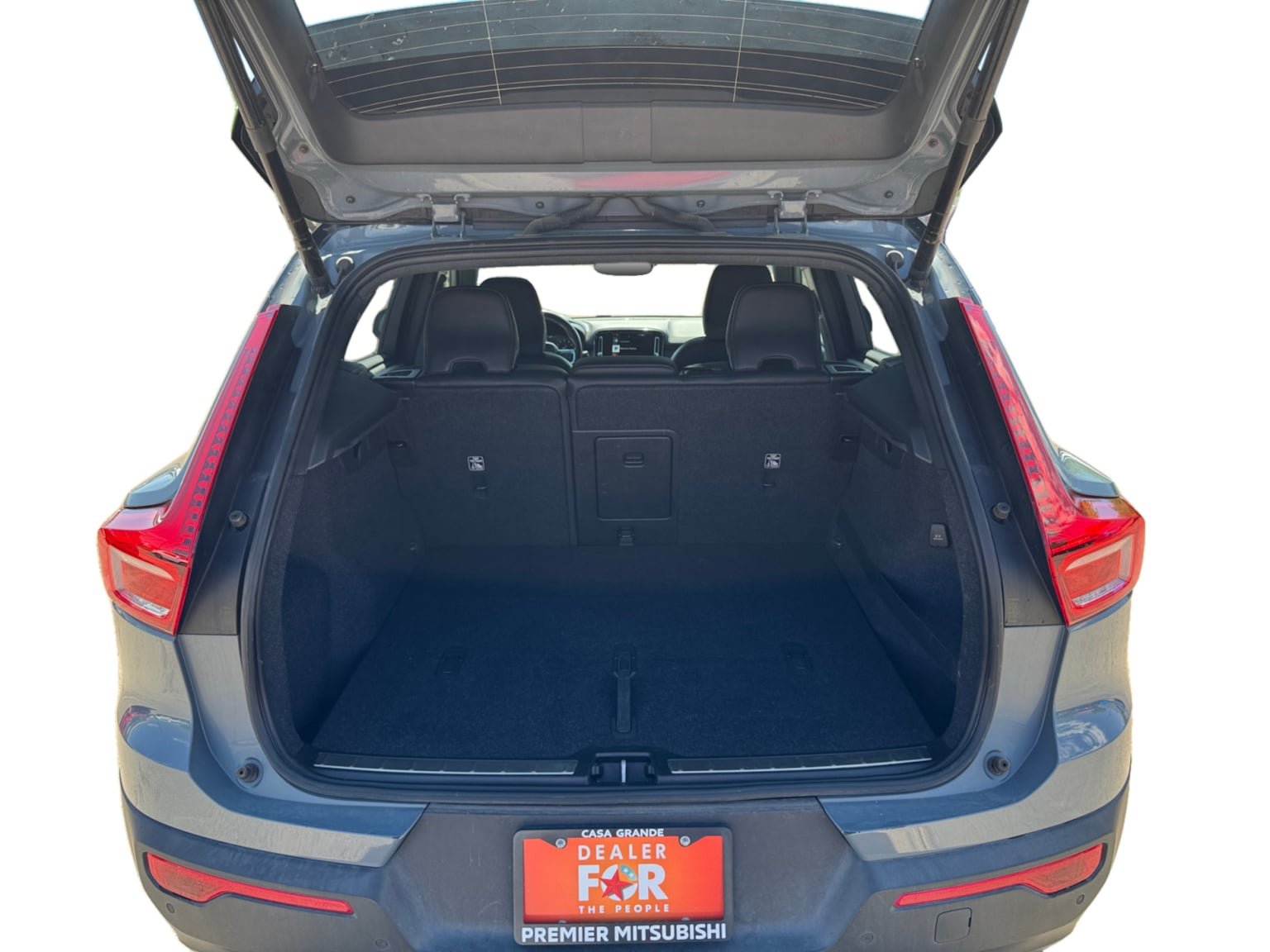 Used 2020 Volvo XC40 T5 R-Design w/ Protection Package AWD/4WD image 19