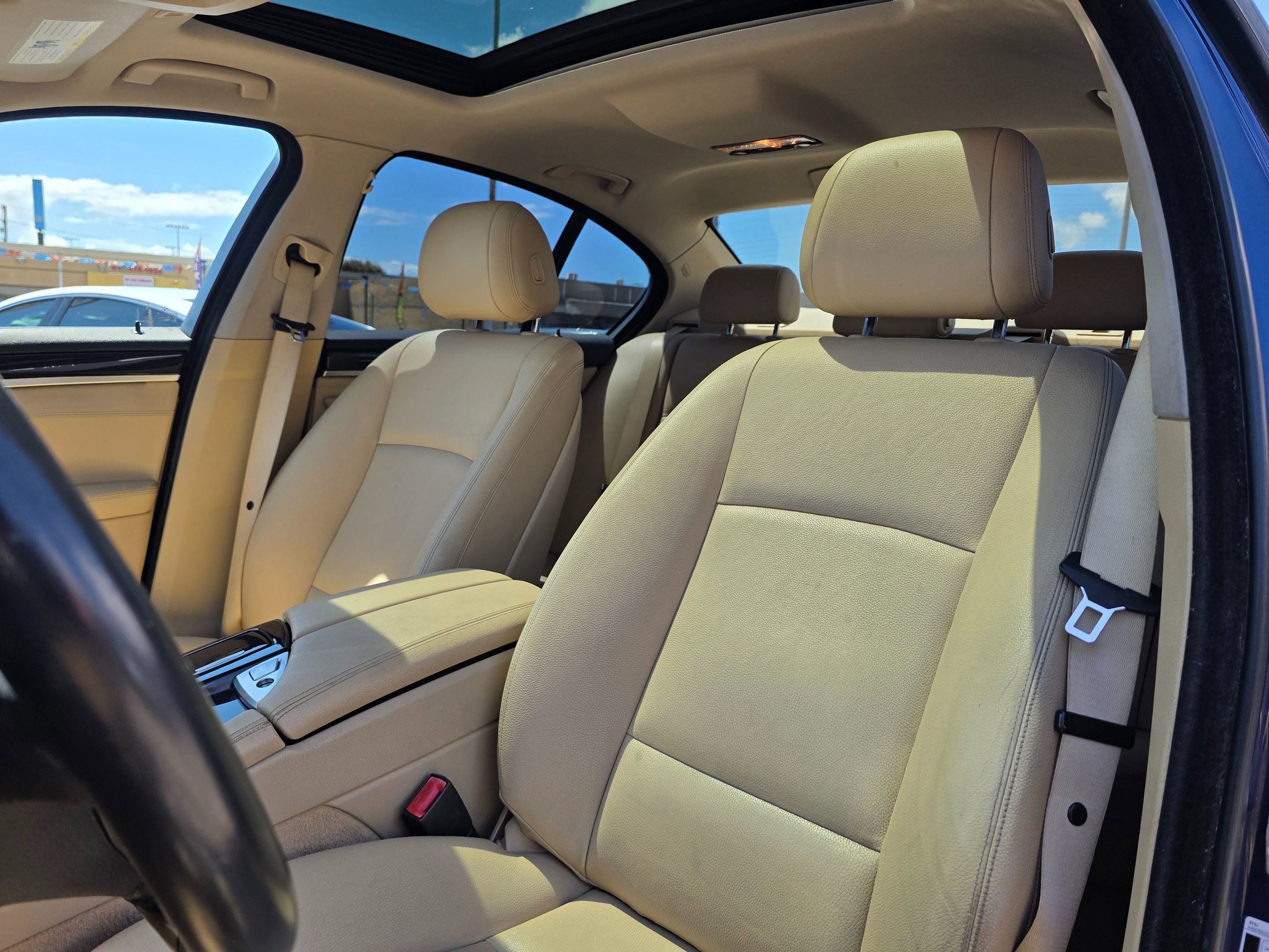 Used 2015 BMW 528i Sedan RWD image 16