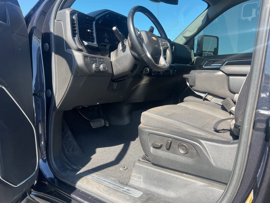Certified 2024 Chevrolet Silverado 2500 LT w/ Convenience Package AWD/4WD image 14