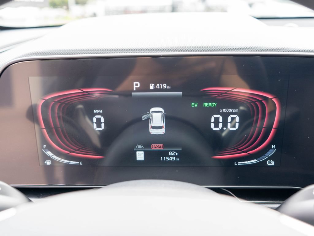 Certified 2024 Kia Niro EX Touring FWD image 20
