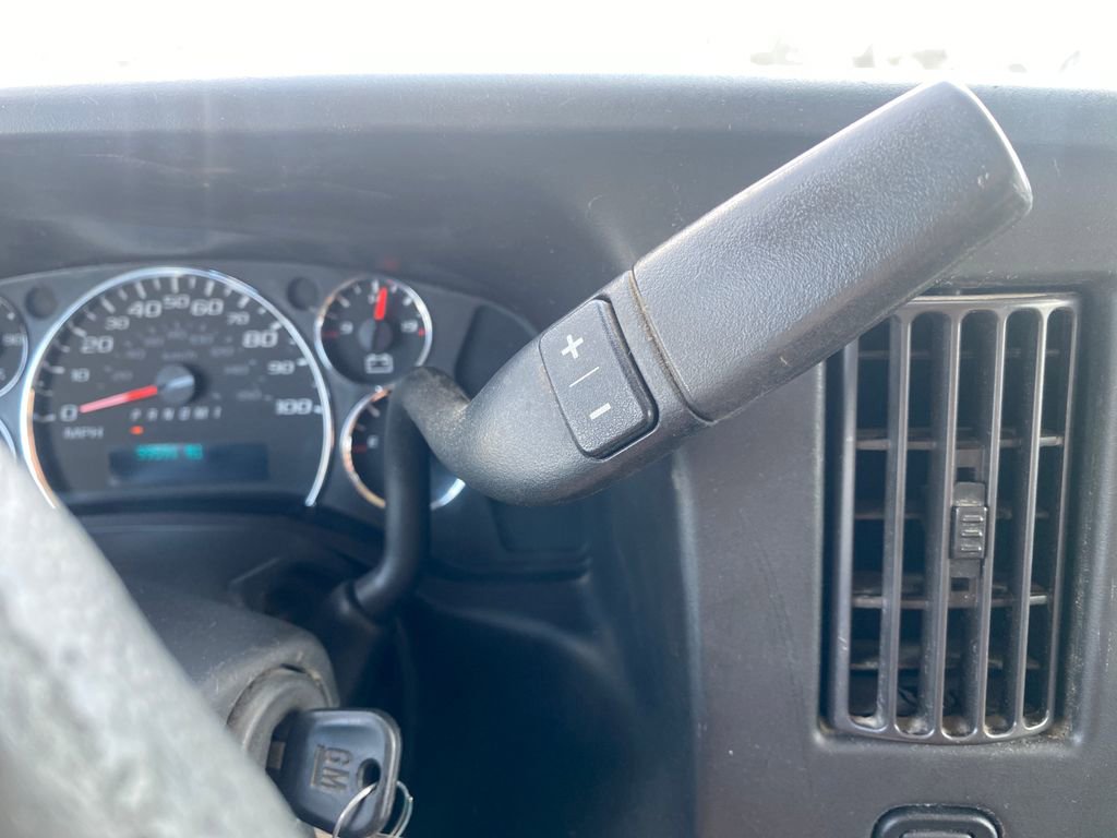 Used 2018 GMC Savana 2500 w/ Driver Convenience Package image 13