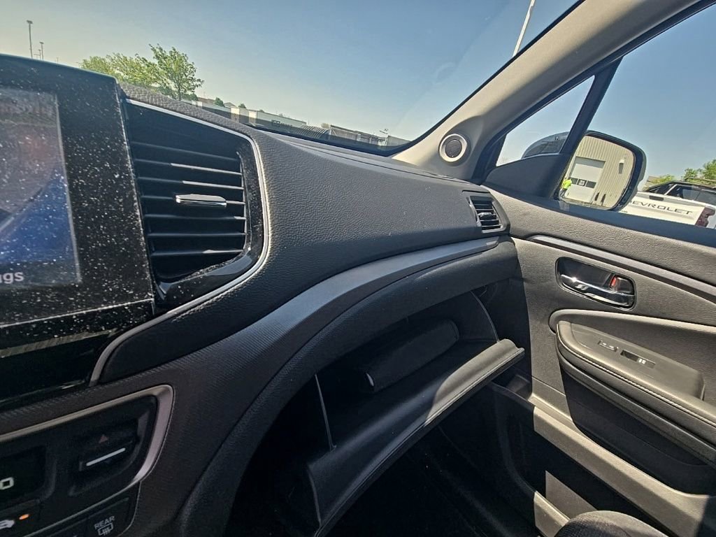 Certified 2023 Honda Ridgeline Sport image 23