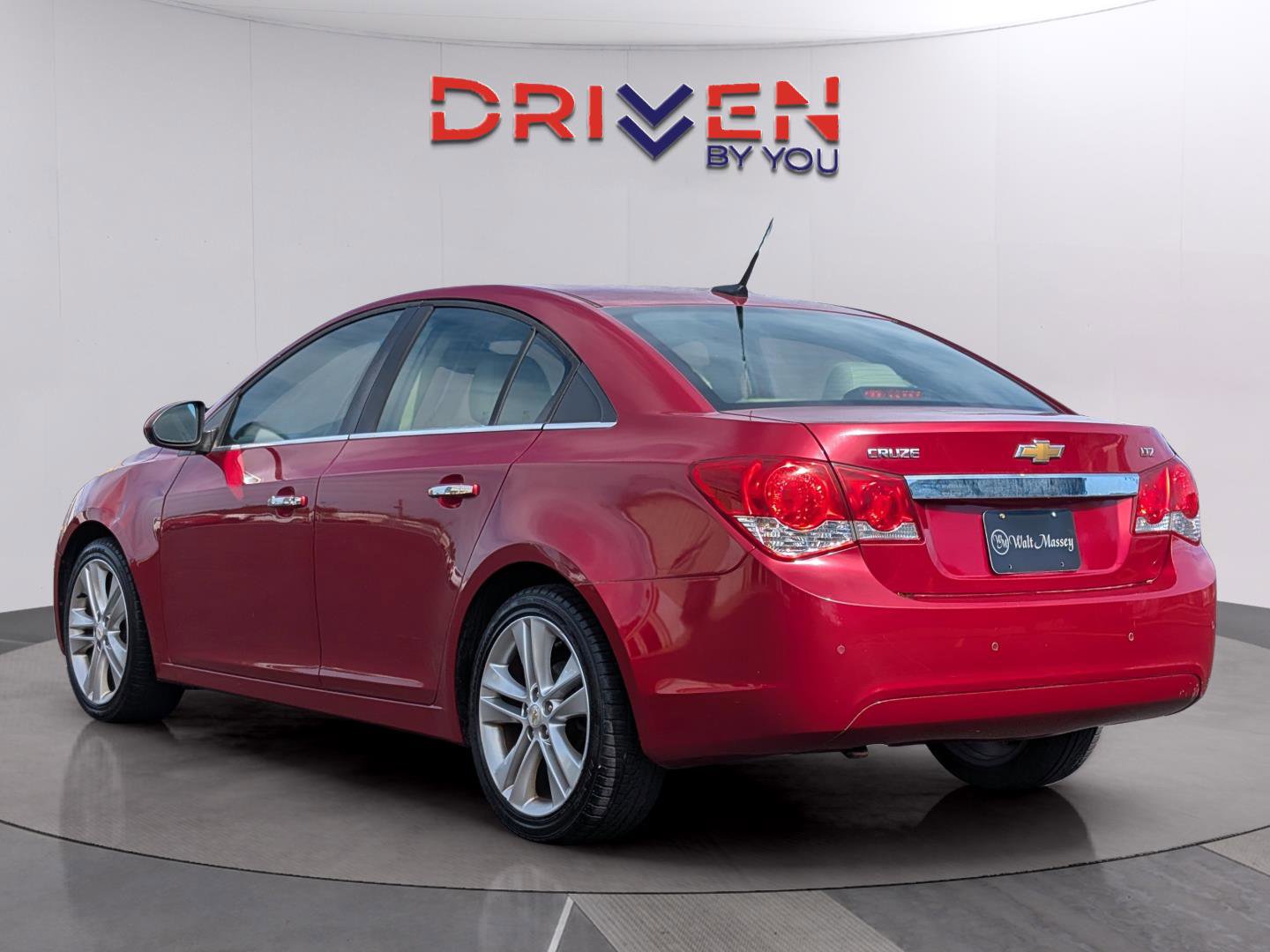 Used 2011 Chevrolet Cruze LTZ image 3