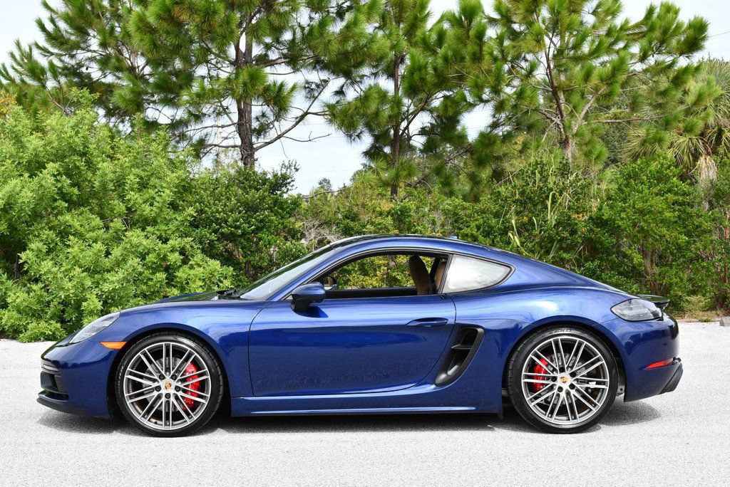Used 2022 Porsche 718 Cayman GTS RWD image 22