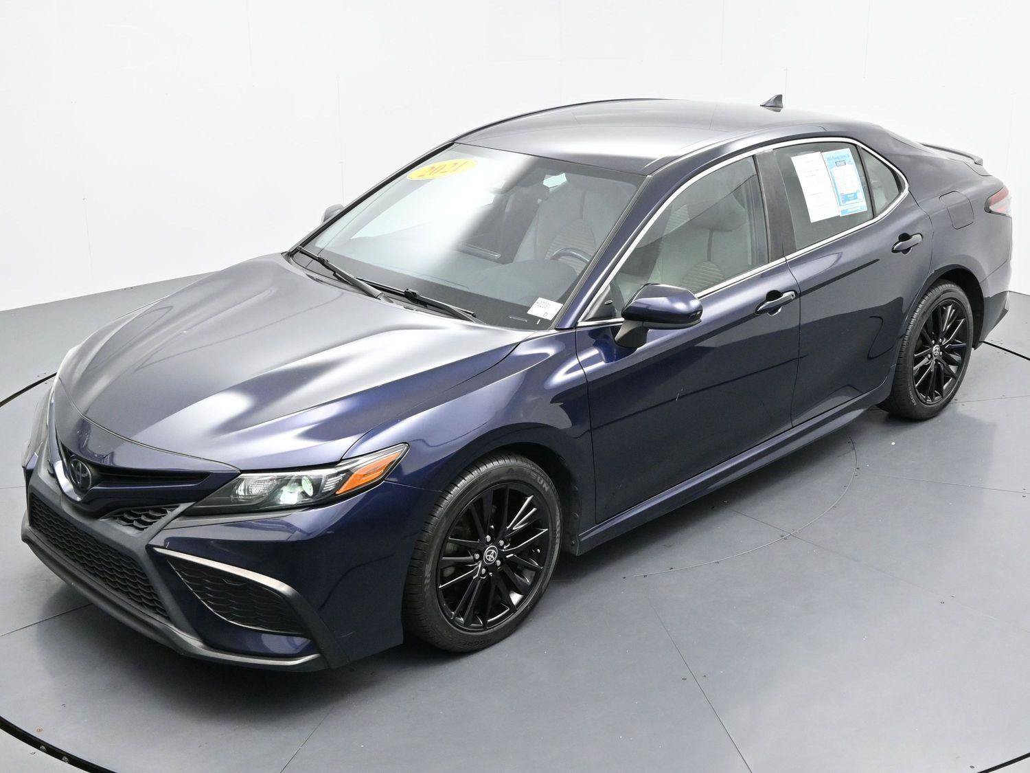 Used 2021 Toyota Camry SE FWD image 33