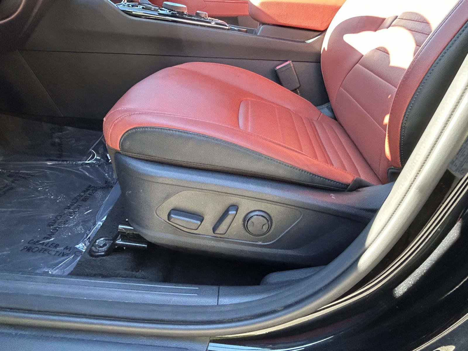 Used 2025 Kia Sportage SX Prestige image 19