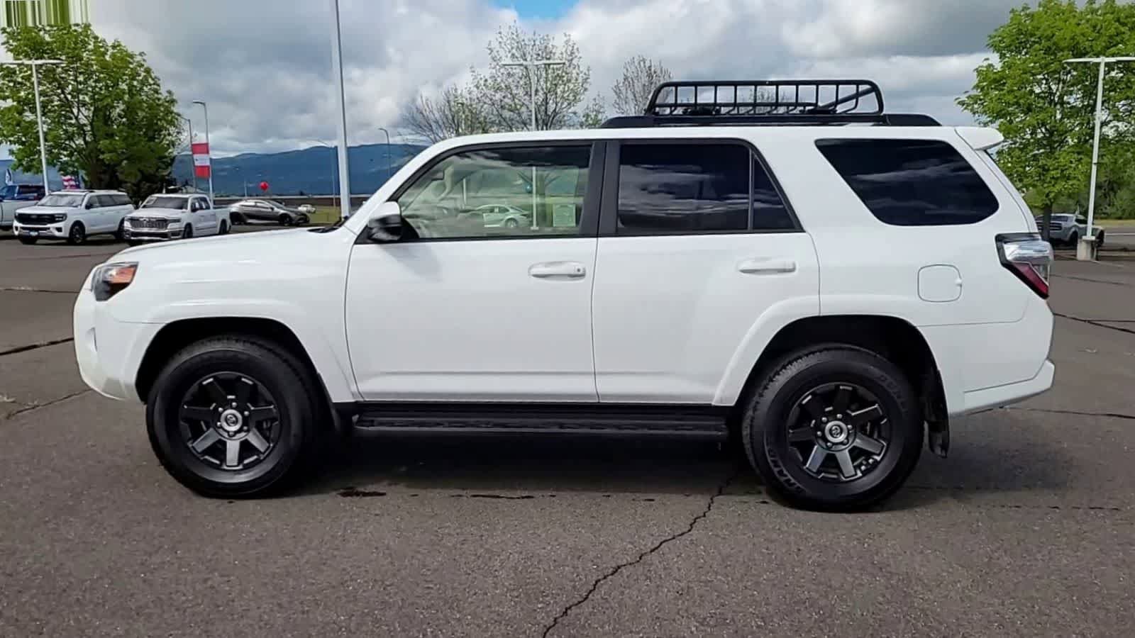 Used 2021 Toyota 4Runner Trail Special Edition AWD/4WD image 5