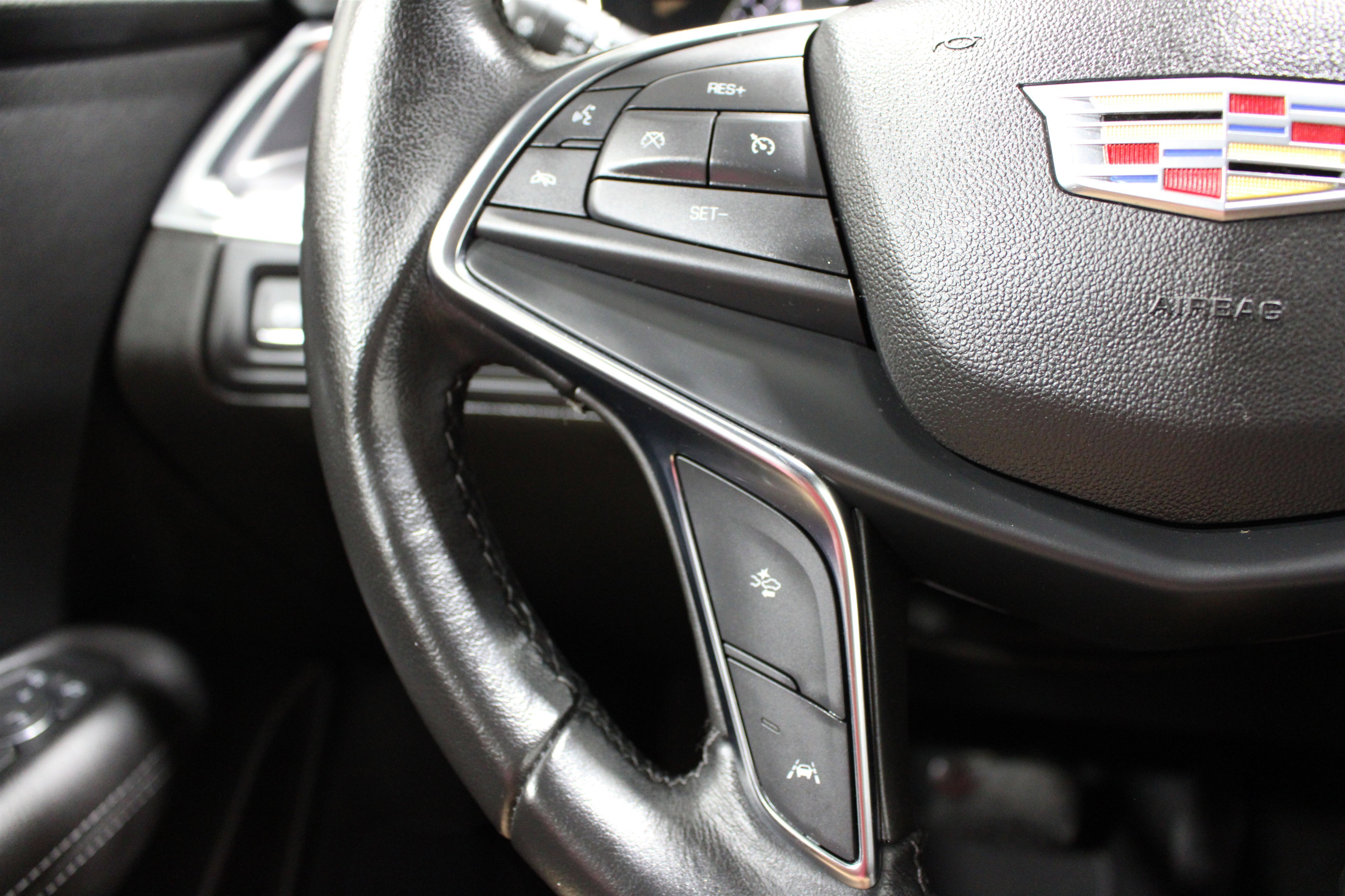 Certified 2023 Cadillac XT5 Luxury image 12