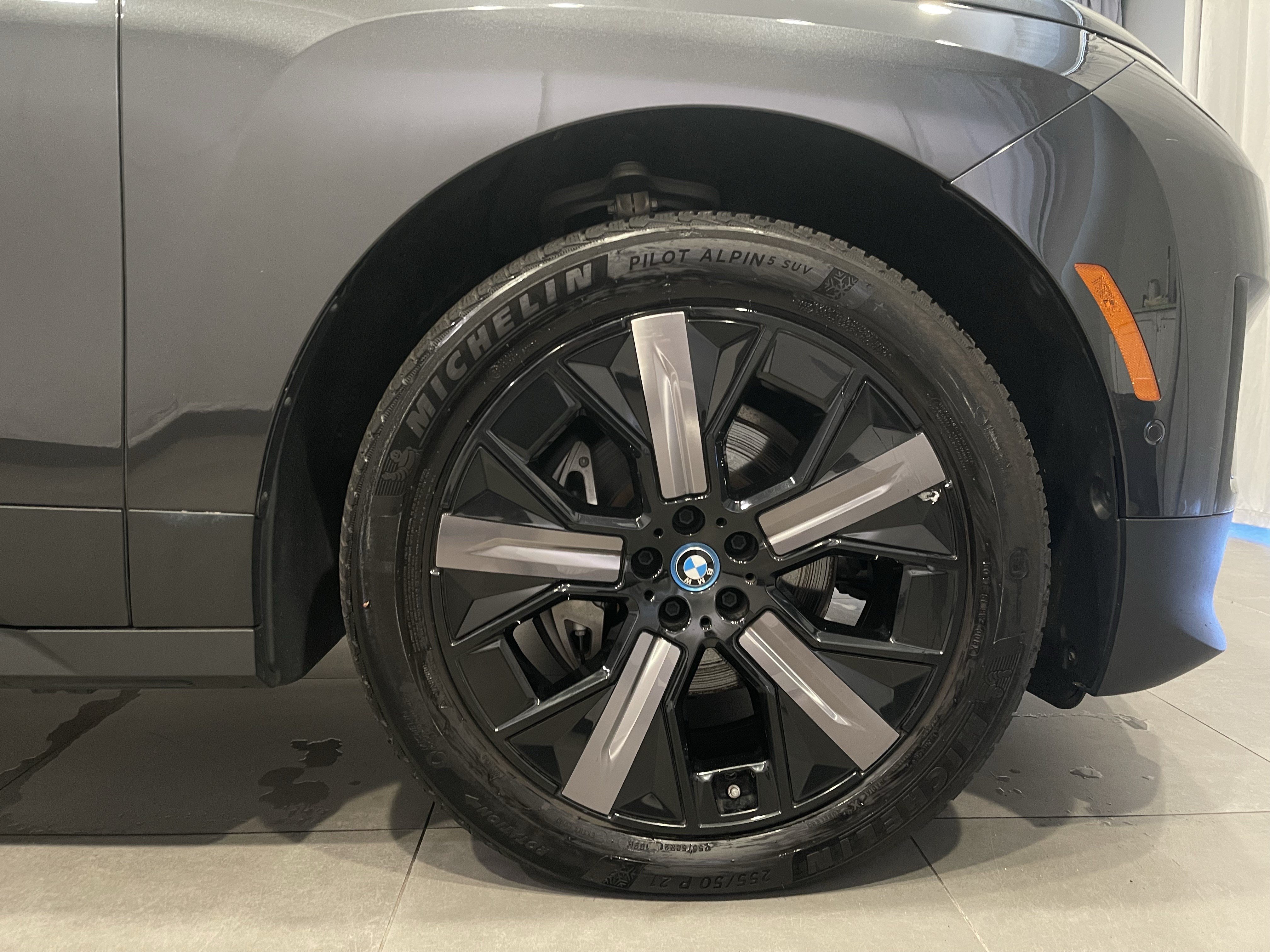 Certified 2024 BMW iX xDrive50 AWD/4WD image 10