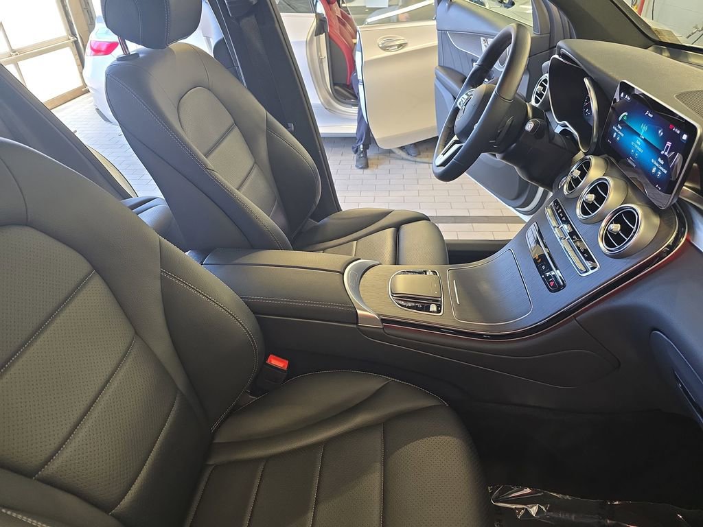 Certified 2022 Mercedes-Benz GLC 300 4MATIC image 11