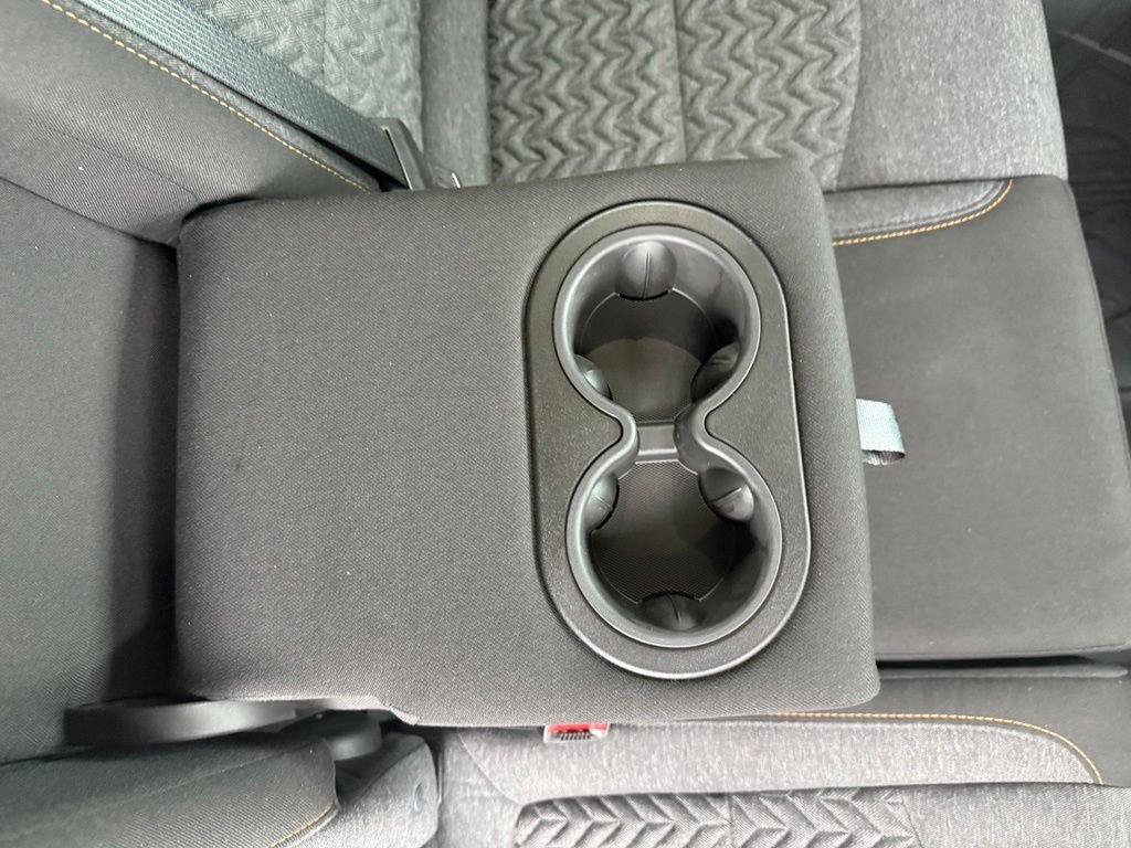 Used 2024 Chevrolet Equinox LT w/ LPO, Floor Liner Package FWD image 17