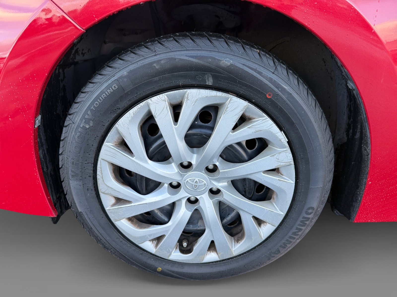 Used 2017 Toyota Corolla LE image 9