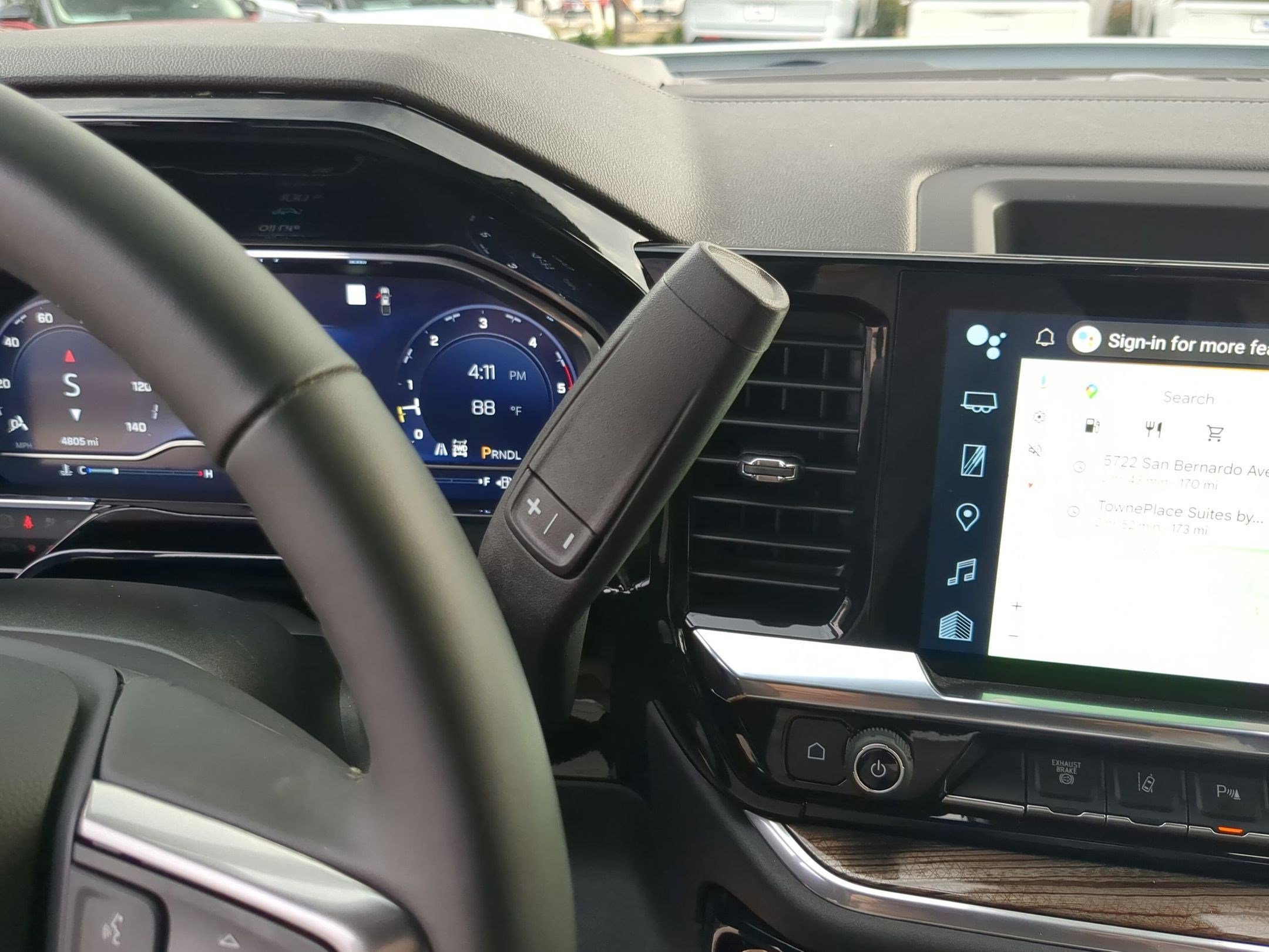 Used 2025 Chevrolet Silverado 2500 LT w/ Safety Package image 19