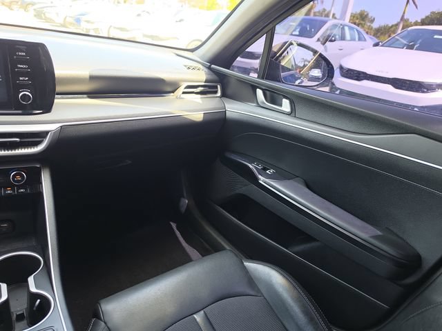 Used 2021 Kia K5 GT-Line AWD/4WD image 10