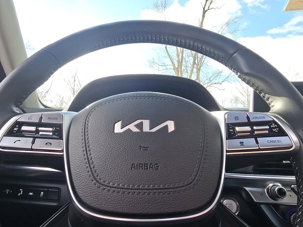 Used 2022 Kia Telluride S image 26