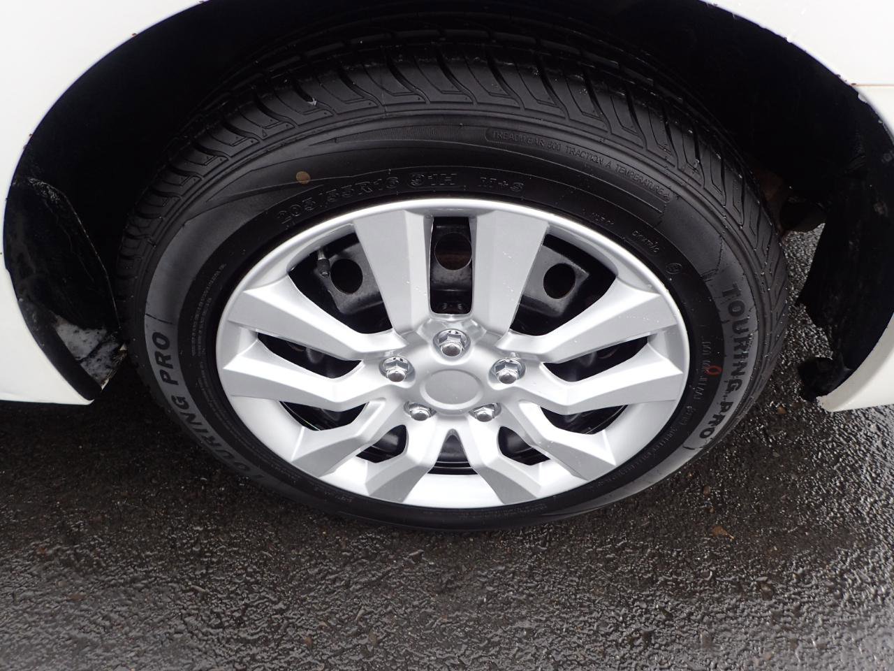 Used 2013 Nissan Sentra SV FWD image 23