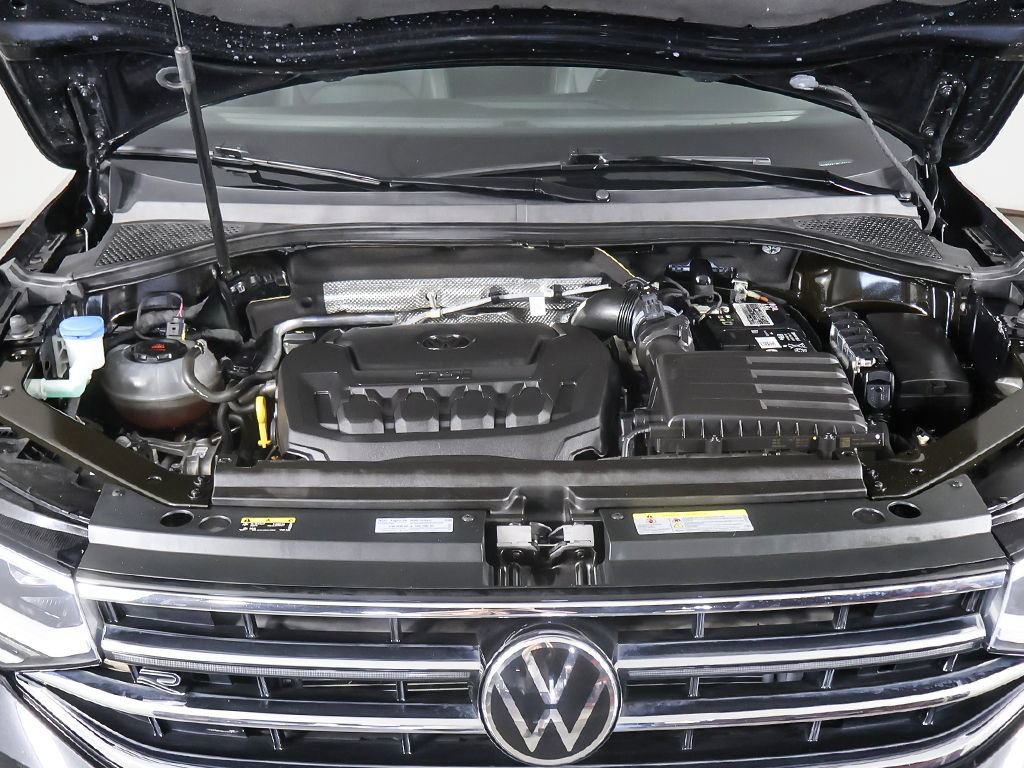 Used 2023 Volkswagen Tiguan SEL R-Line AWD/4WD image 22