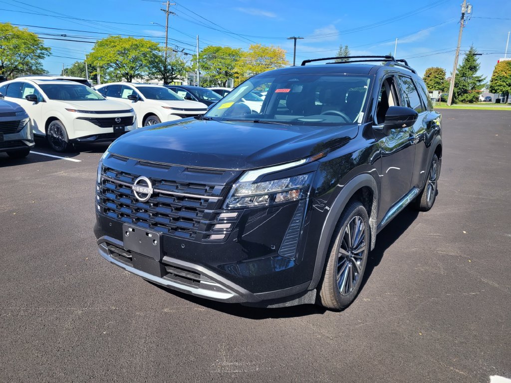 New 2026 Nissan Pathfinder Platinum AWD/4WD image 11