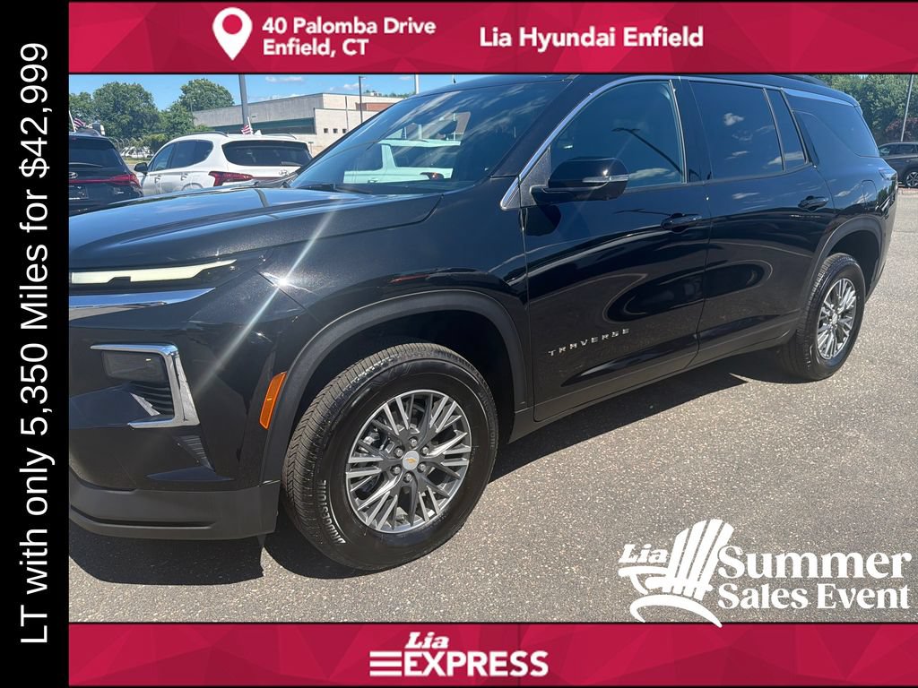 Used 2026 Chevrolet Traverse LT w/ Driver Confidence Package AWD/4WD image 7