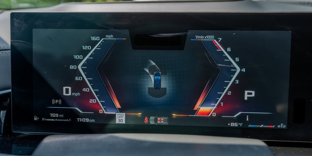 Used 2025 BMW X7 M60i image 10