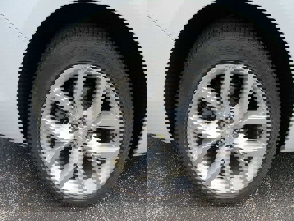 Used 2016 Chevrolet Impala LTZ w/ Enhanced Convenience Package image 9