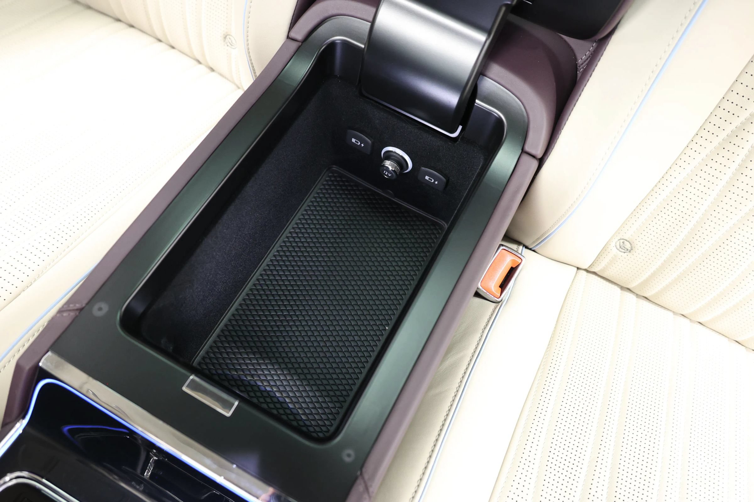 Used 2022 Bentley Flying Spur V8 AWD/4WD image 80