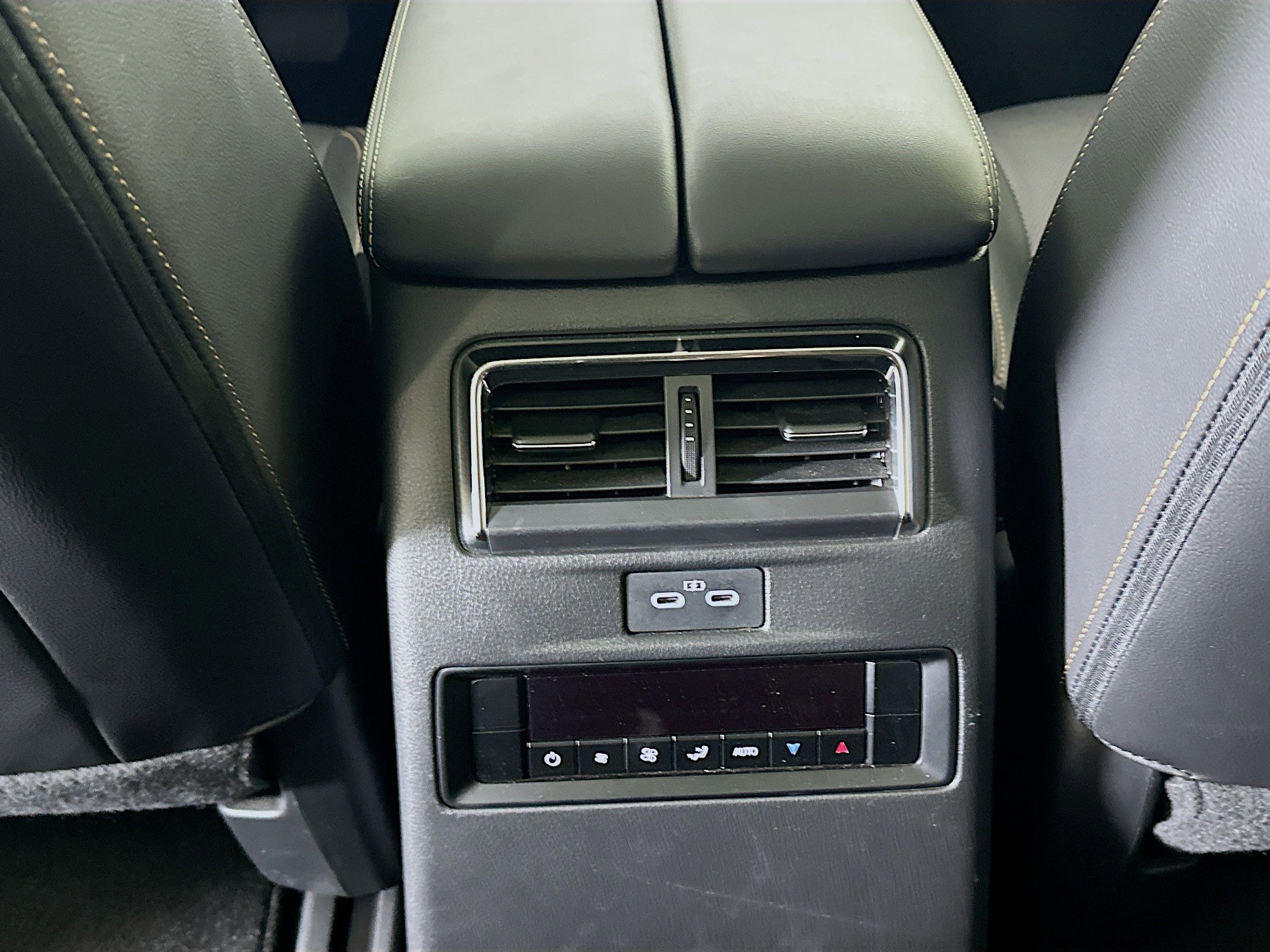 Used 2025 MAZDA CX-90 3.3 Turbo w/ Premium Sport Pkg image 29