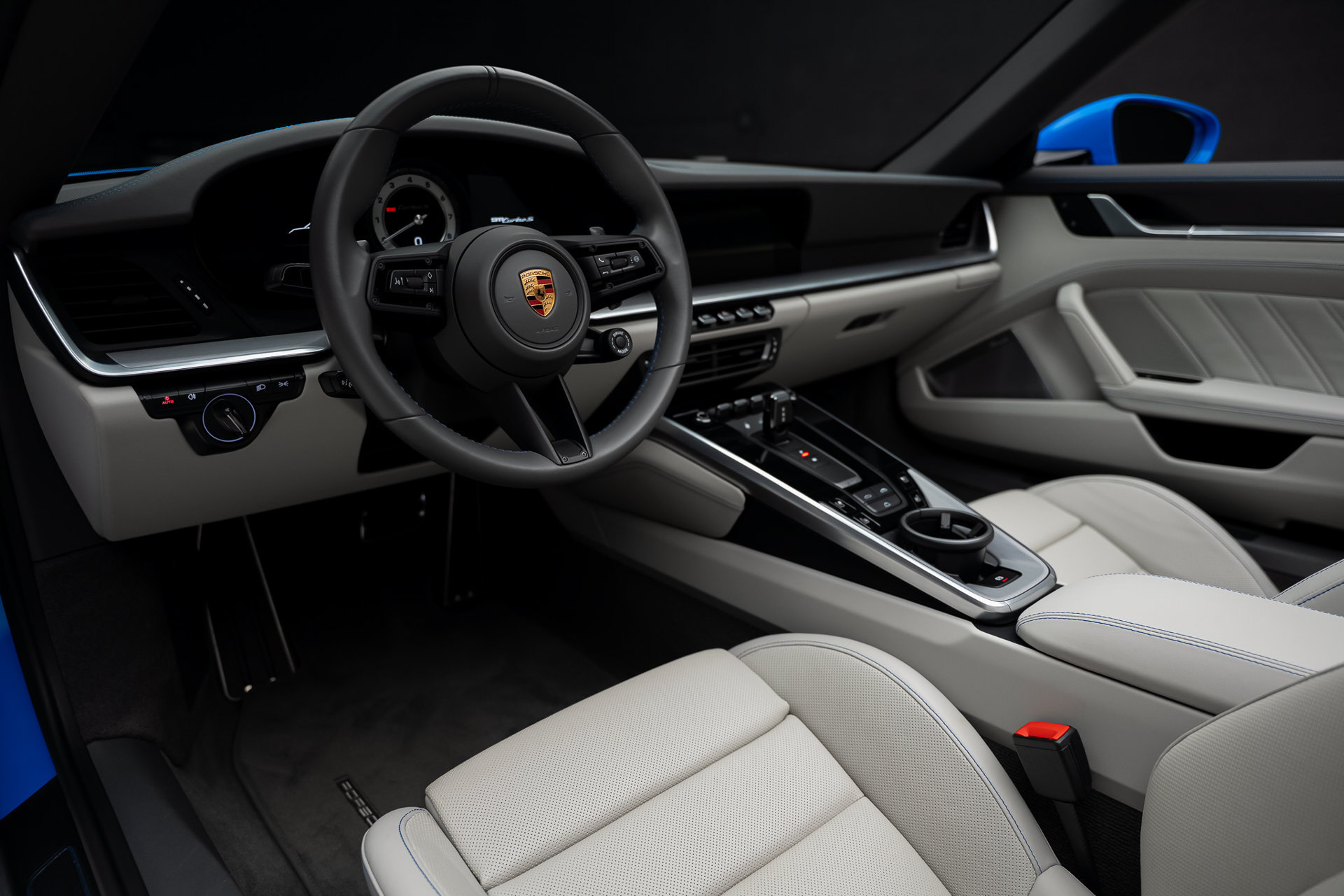 Used 2022 Porsche 911 Turbo S AWD/4WD image 2