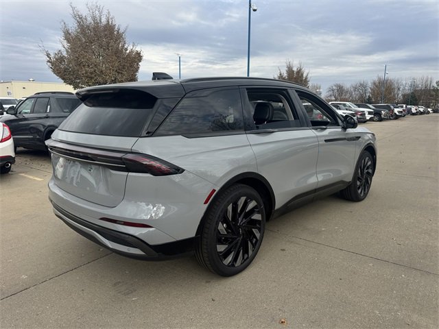 New 2026 Lincoln Nautilus Reserve image 9