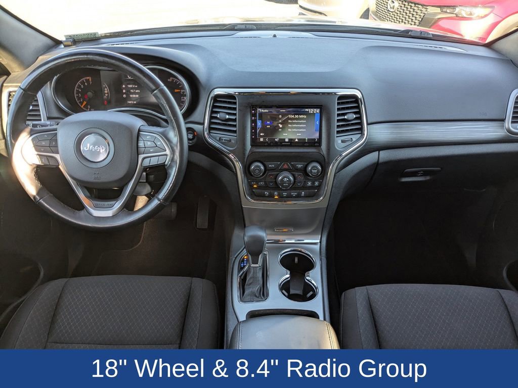 Used 2020 Jeep Grand Cherokee Laredo w/ 18" Wheel & 8.4" Radio Group image 15