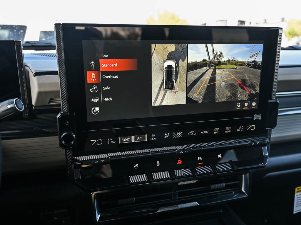 New 2026 GMC Hummer EV 4x4 Crew Cab w/ LPO, Dark Essentials Package image 22