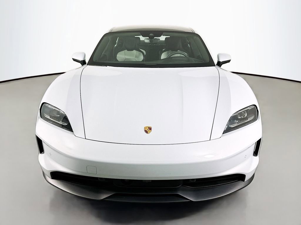 New 2025 Porsche Taycan image 6