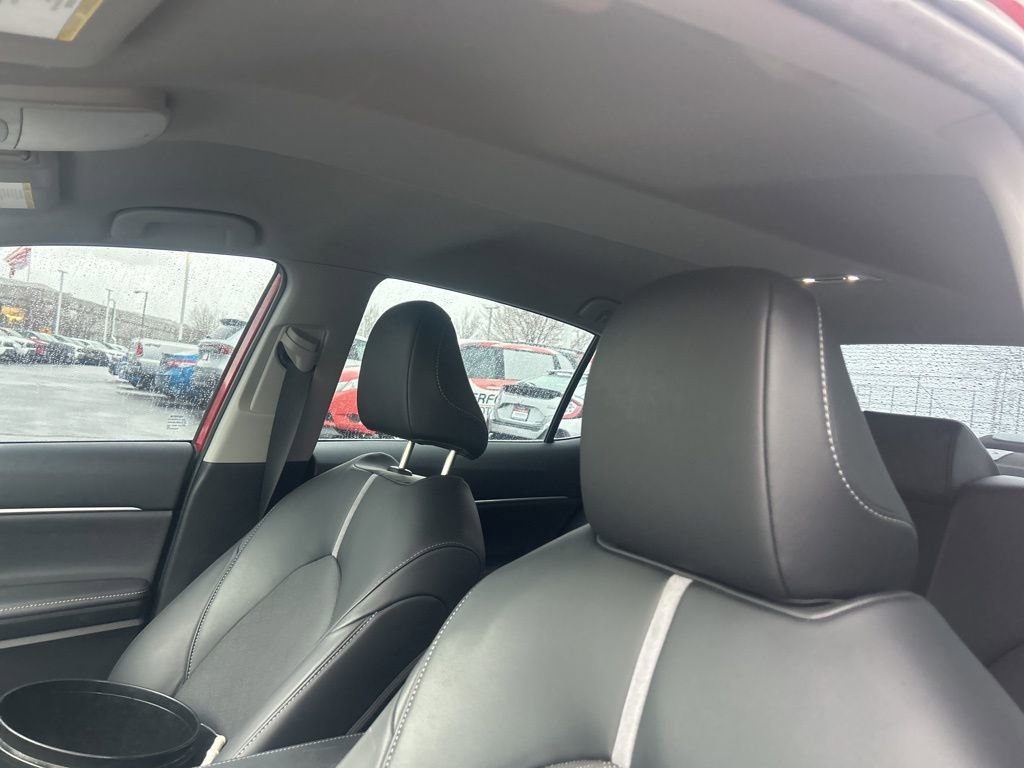 Used 2023 Toyota Camry XSE image 17