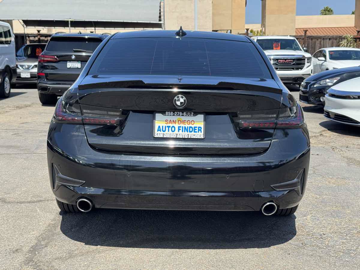 Used 2020 BMW 330i Sedan w/ Premium Package RWD image 12