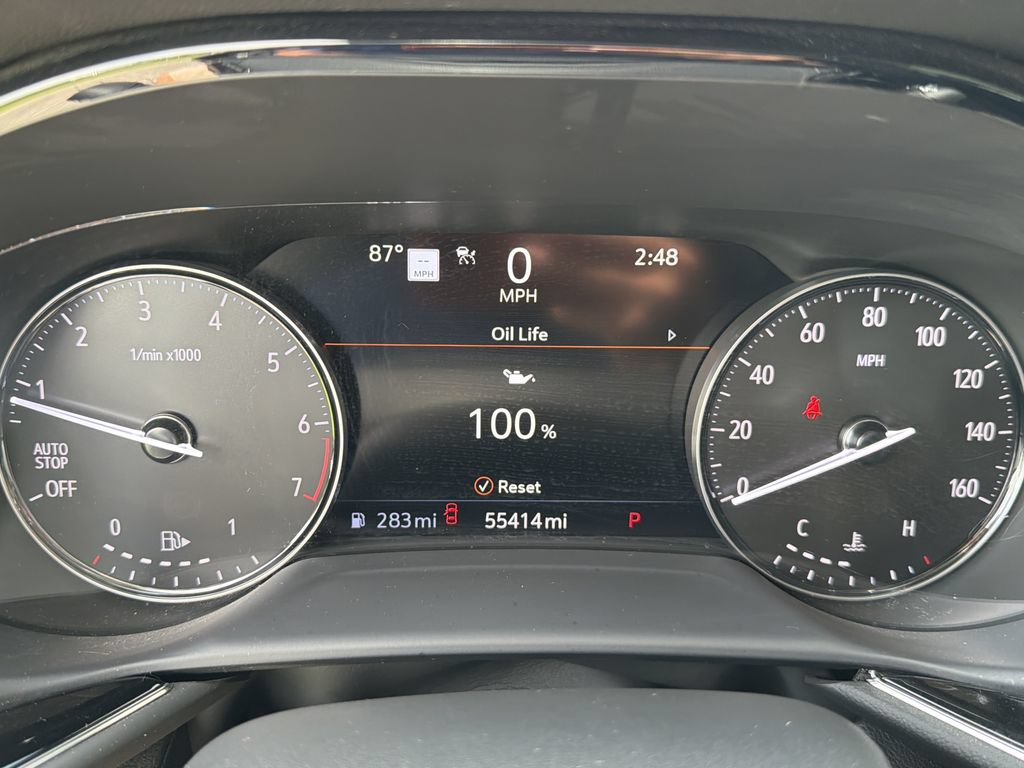 Certified 2022 Buick Envision Avenir w/ Technology Package II FWD image 33