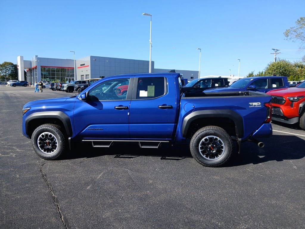 New 2025 Toyota Tacoma TRD Off-Road image 4