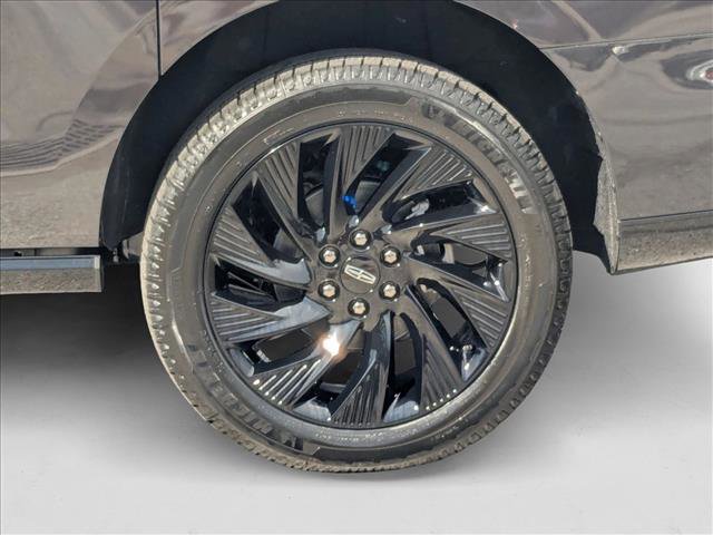 New 2025 Lincoln Navigator L Reserve w/ Jet Appearance Package image 9