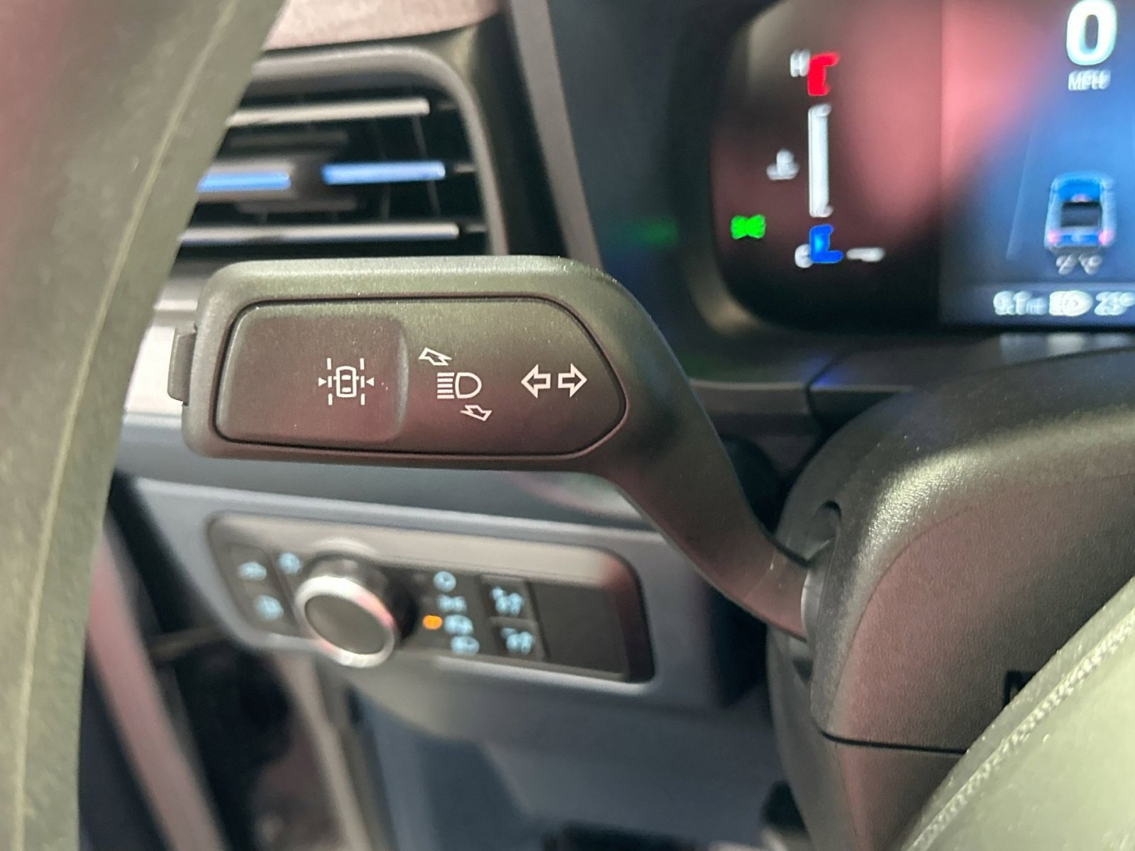 New 2025 Ford Maverick XLT w/ Equipment Group 301A image 22