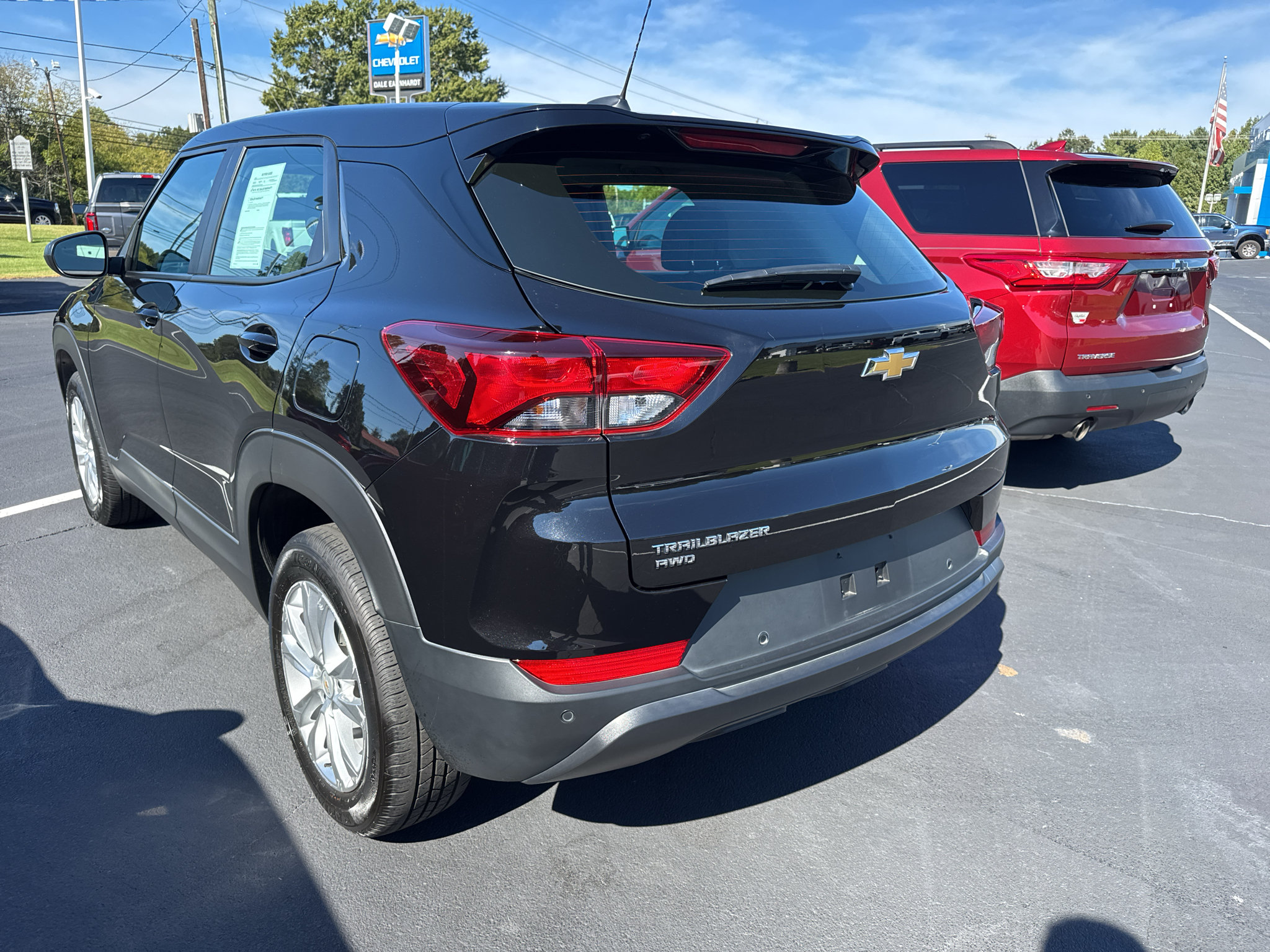 Used 2023 Chevrolet TrailBlazer LS AWD/4WD image 4