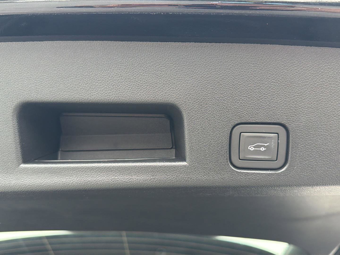 Used 2026 Chevrolet Traverse LT w/ LPO, Floor Liner Package image 29