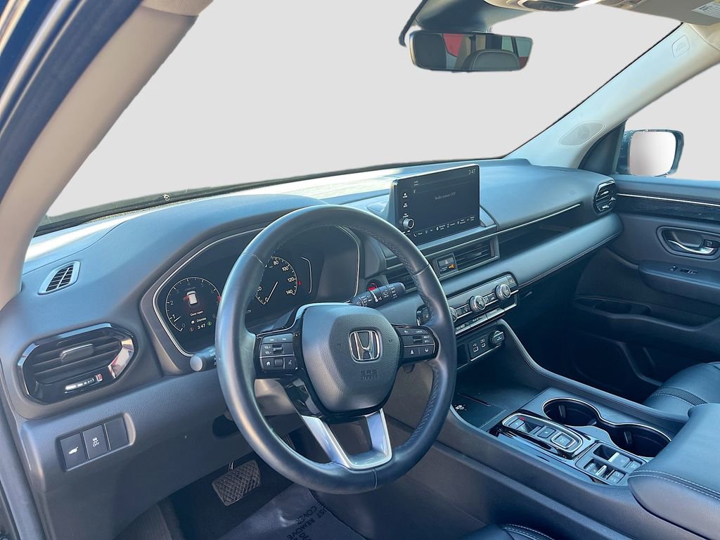 Used 2025 Honda Pilot EX-L image 9