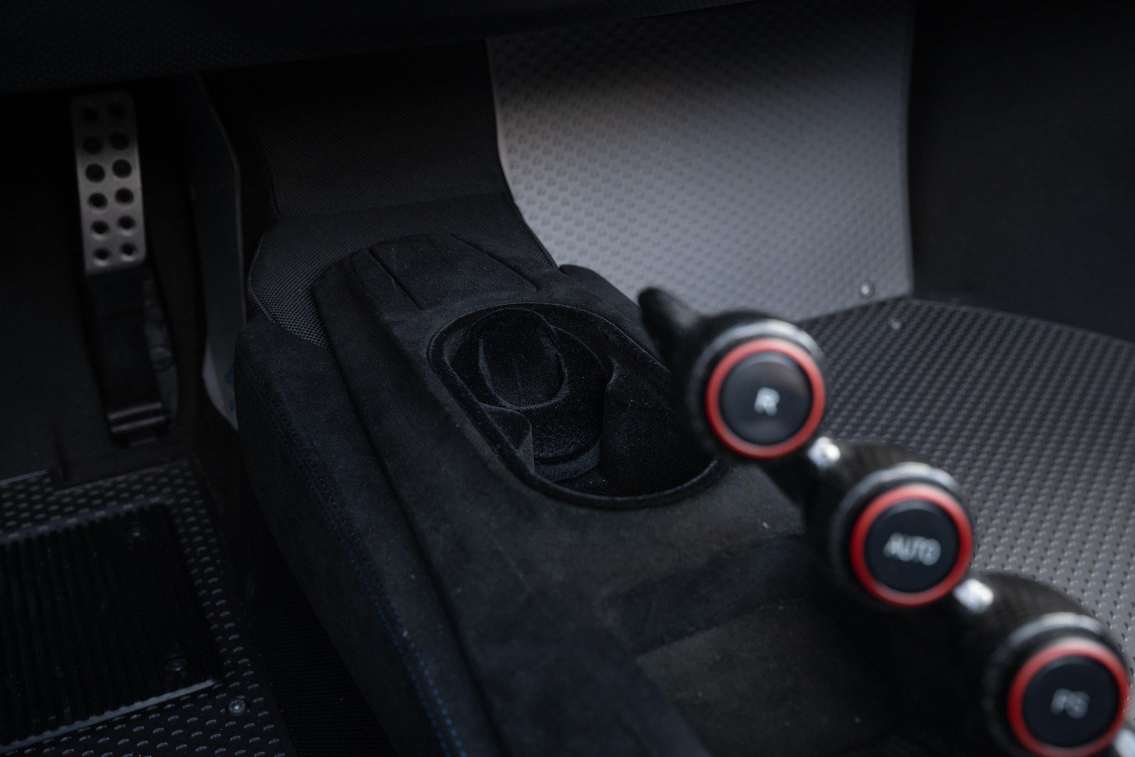 Used 2020 Ferrari 488 Pista Spider RWD image 50