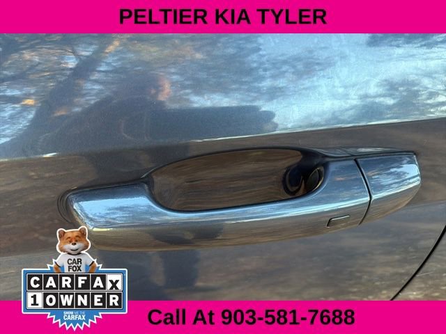 Used 2021 Hyundai Venue image 6