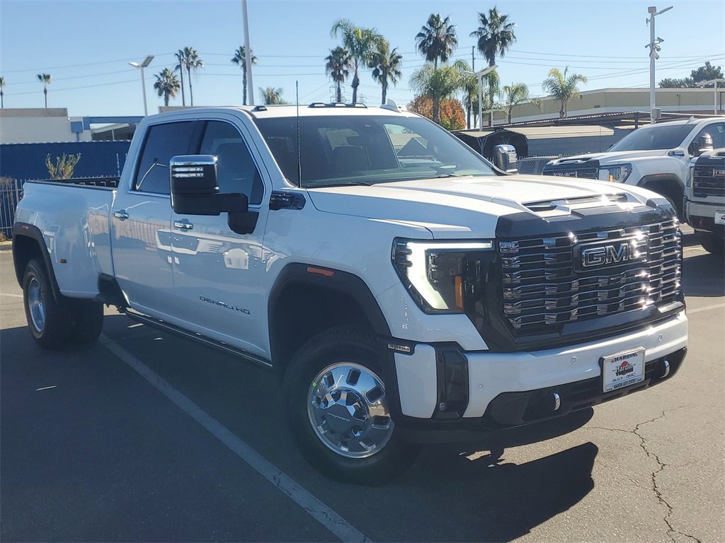 New 2026 GMC Sierra 3500 Denali Ultimate image 1