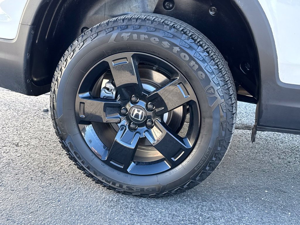 Used 2025 Honda Ridgeline Black Edition image 9