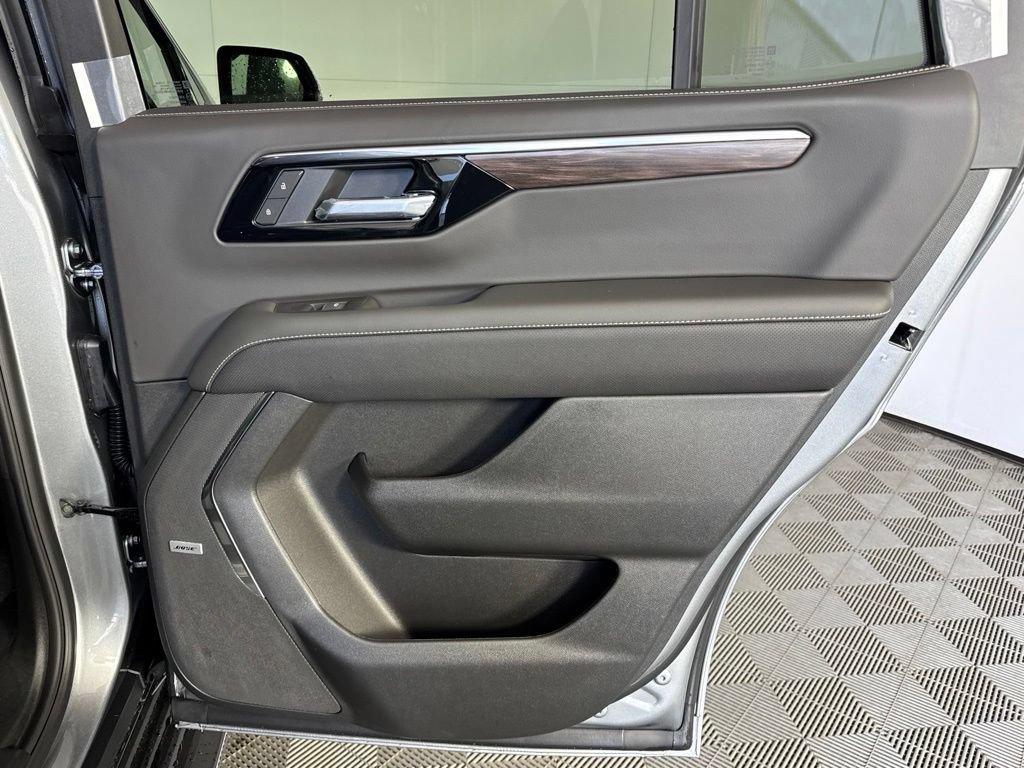 New 2026 Chevrolet Tahoe Premier w/ Sun And Tow Package AWD/4WD image 36