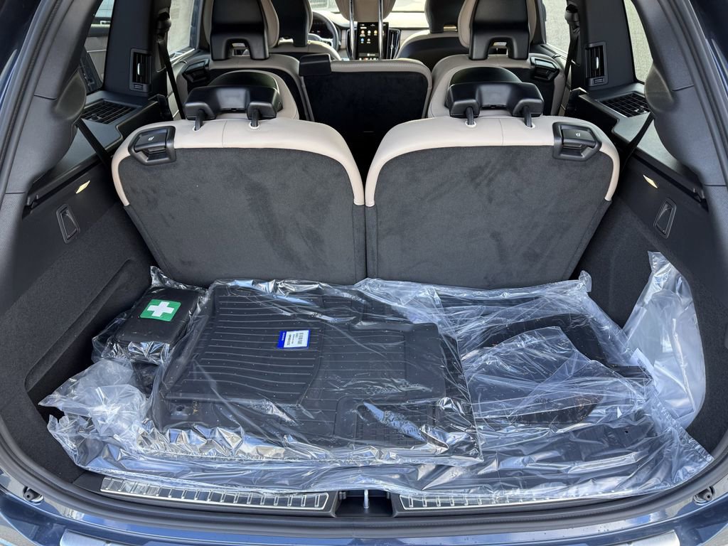 New 2026 Volvo XC90 B6 Ultra w/ Protection Package Premier image 14